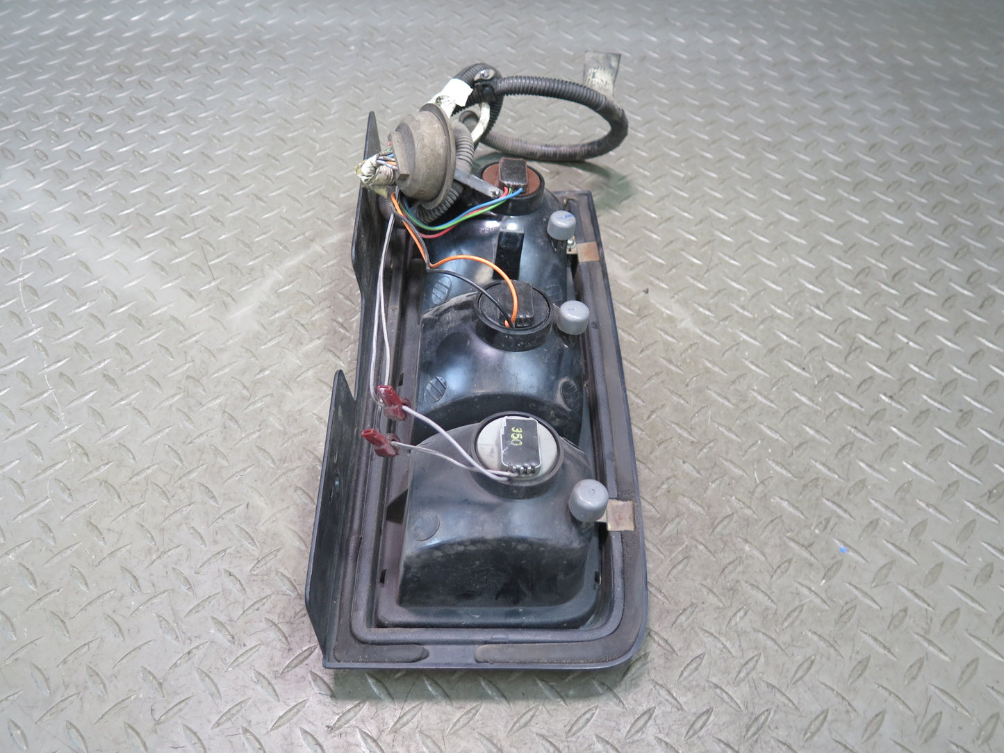 2003-2004 Hummer H2 Rear Left Tail Light Lamp