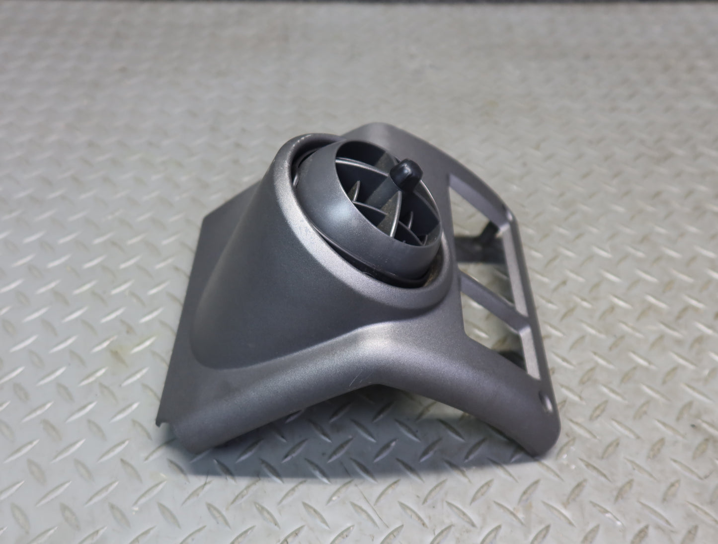 2003-2007 Hummer H2 Dash Front Left Trim Cover Panel w Air Vent 15189808