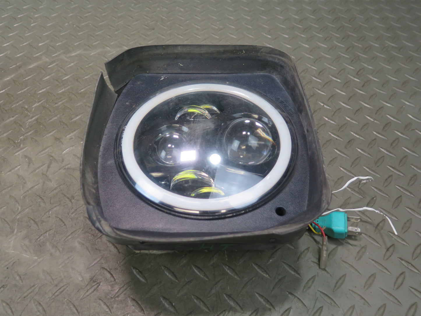 2003-2007 Hummer H2 Front Left & Right Aftermarket LED Headlight Lamp Set of 2