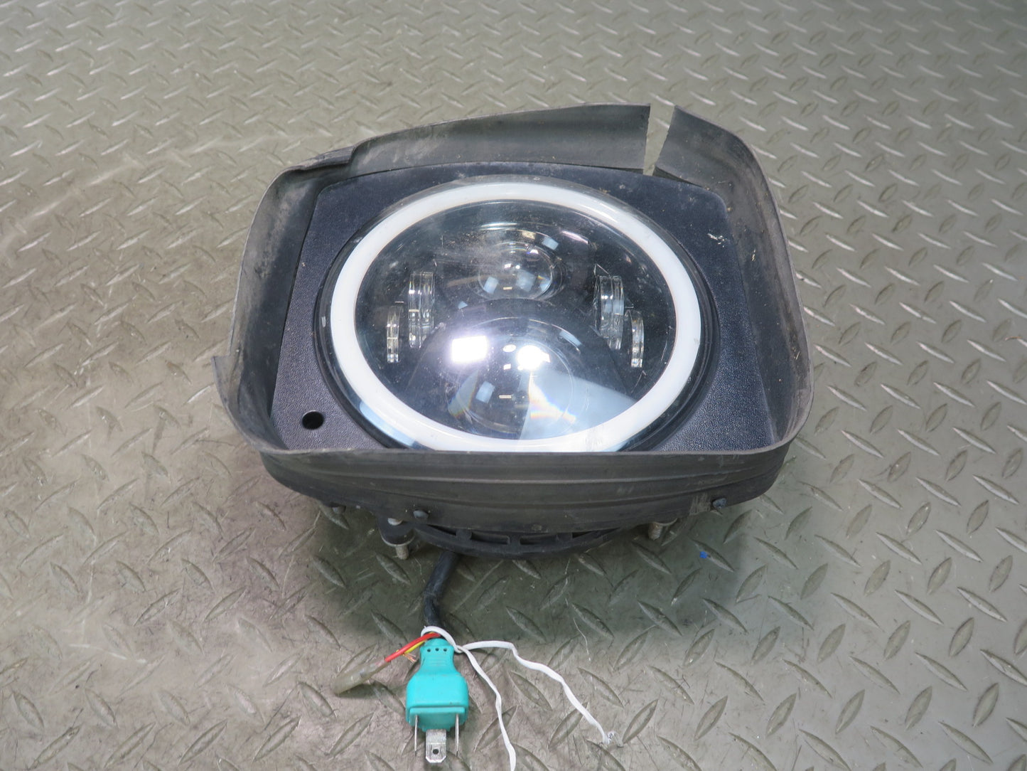 2003-2007 Hummer H2 Front Left & Right Aftermarket LED Headlight Lamp Set of 2