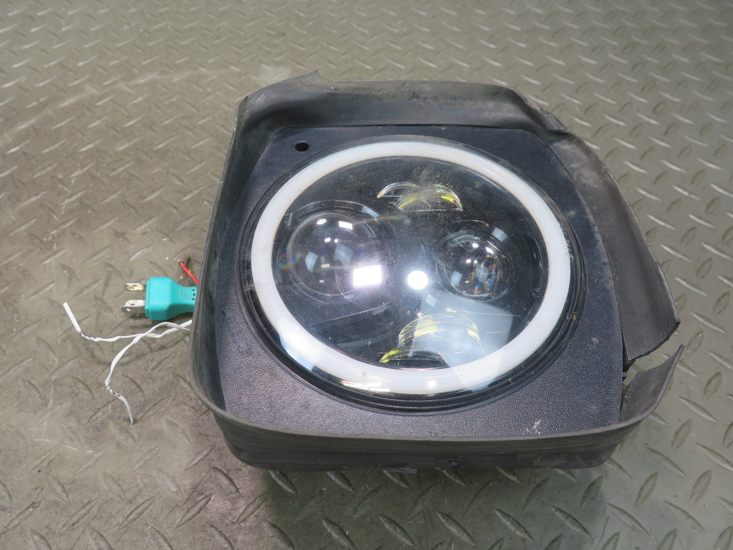 2003-2007 Hummer H2 Front Left & Right Aftermarket LED Headlight Lamp Set of 2
