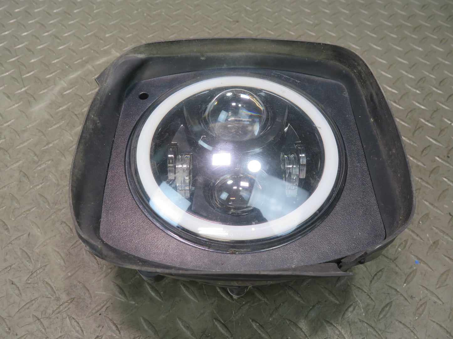 2003-2007 Hummer H2 Front Left & Right Aftermarket LED Headlight Lamp Set of 2