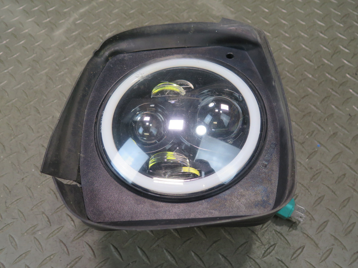 2003-2007 Hummer H2 Front Left & Right Aftermarket LED Headlight Lamp Set of 2