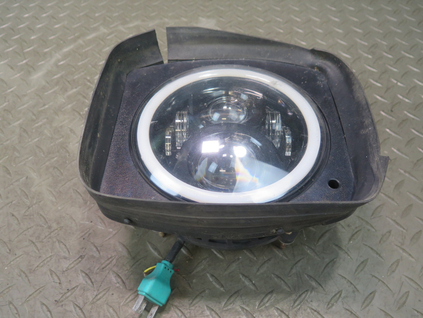 2003-2007 Hummer H2 Front Left & Right Aftermarket LED Headlight Lamp Set of 2