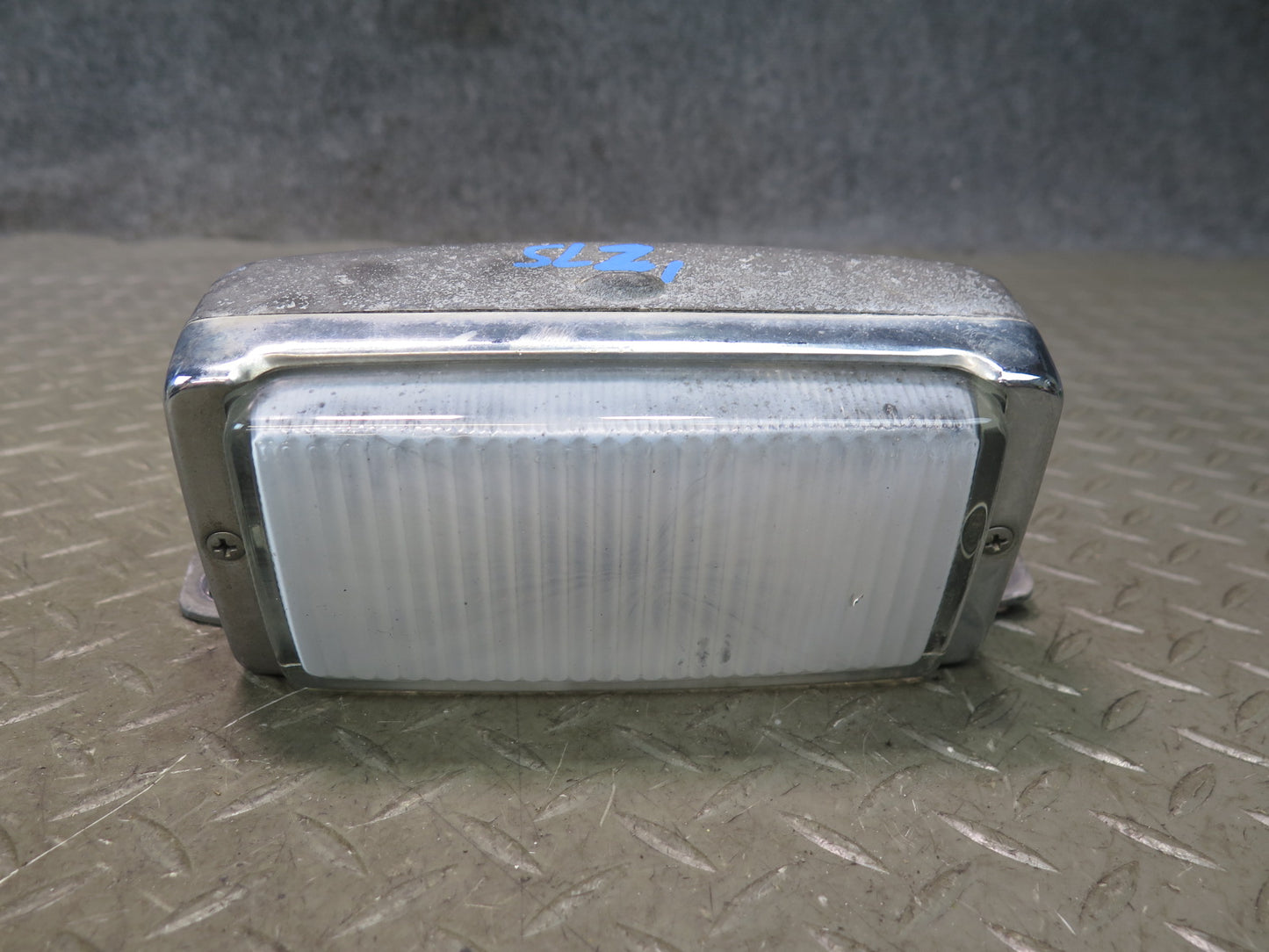 73-89 Mercedes R107 560SL Set of 2 Front Left & Right Fog Light Lamp OEM