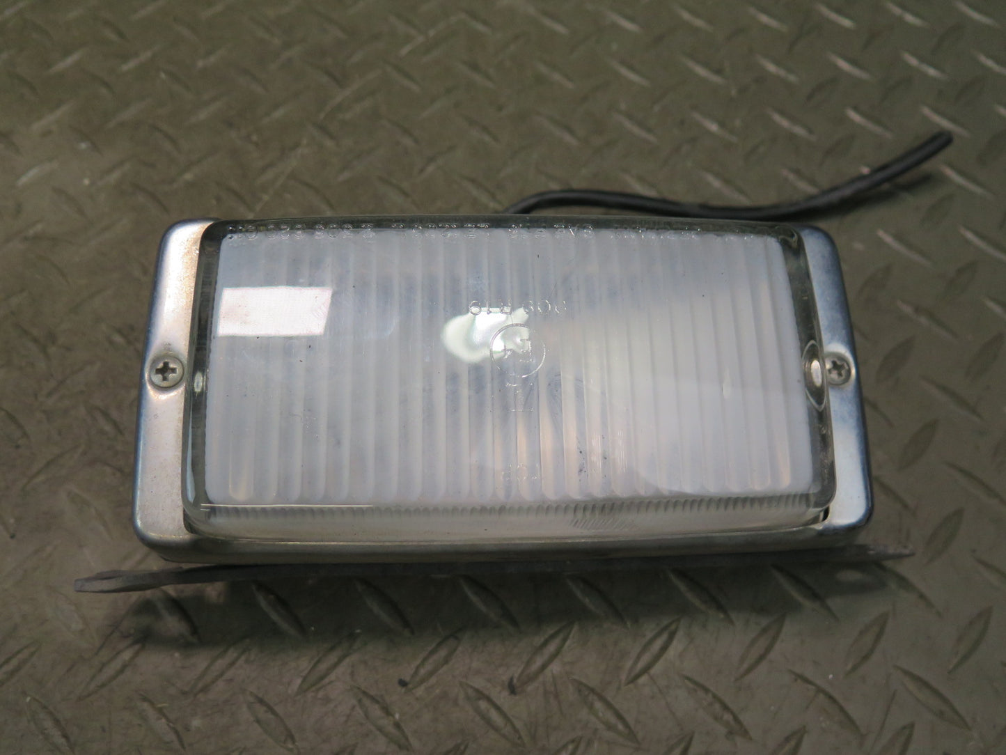73-89 Mercedes R107 560SL Set of 2 Front Left & Right Fog Light Lamp OEM
