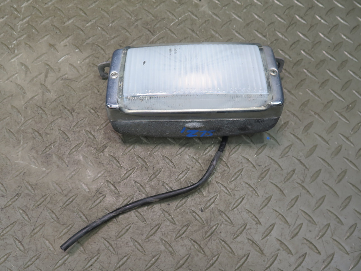 73-89 Mercedes R107 560SL Set of 2 Front Left & Right Fog Light Lamp OEM