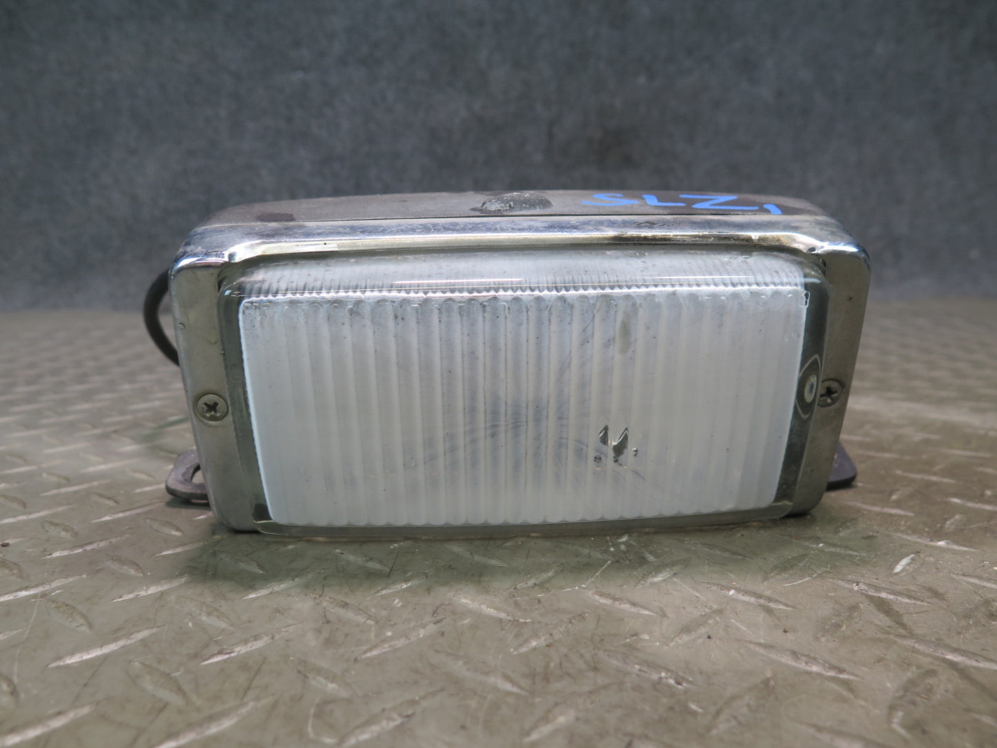 73-89 Mercedes R107 560SL Set of 2 Front Left & Right Fog Light Lamp OEM