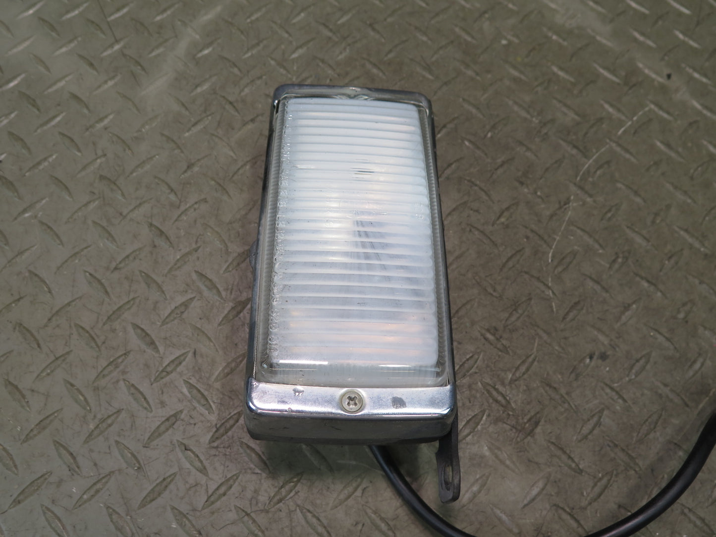 73-89 Mercedes R107 560SL Set of 2 Front Left & Right Fog Light Lamp OEM