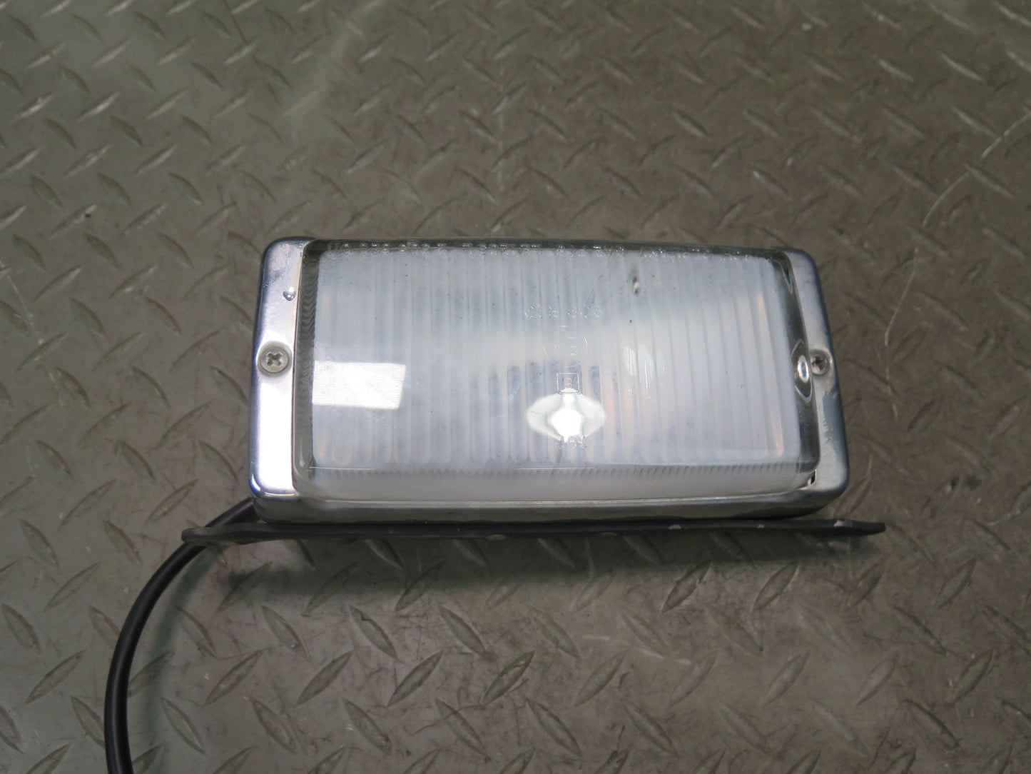 73-89 Mercedes R107 560SL Set of 2 Front Left & Right Fog Light Lamp OEM