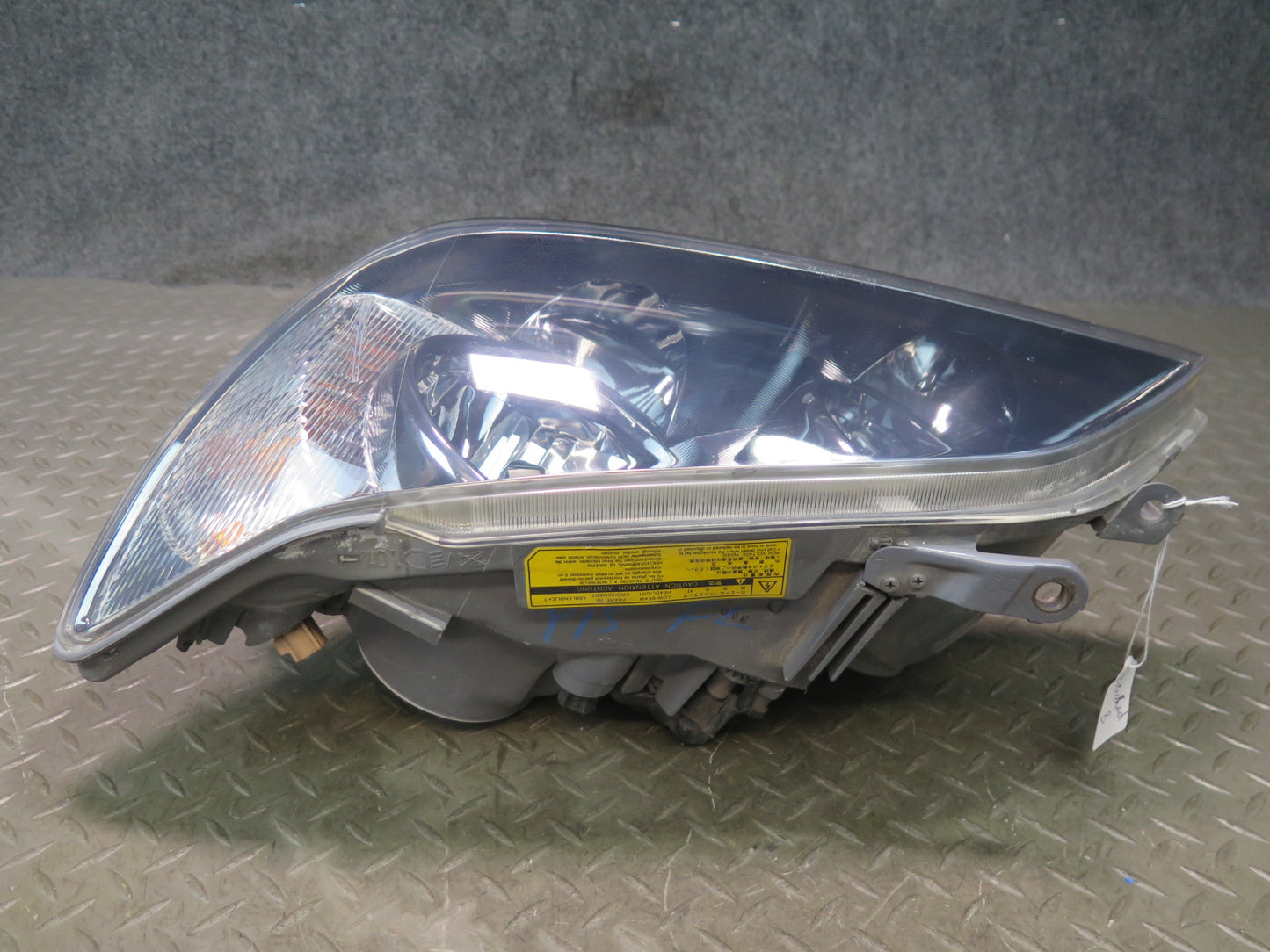 01-05 Lexus JCE10L IS300 Front Left Halogen Headlight Lamp