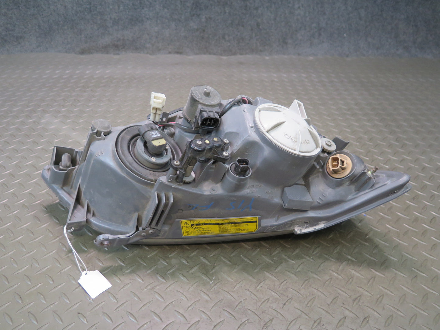 01-05 Lexus JCE10L IS300 Front Left Halogen Headlight Lamp