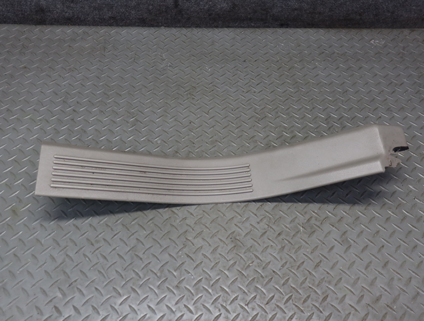 2003-2007 Hummer H2 Rear Left & Right Door Scuff Sill Plate Trim Panel Set of 2