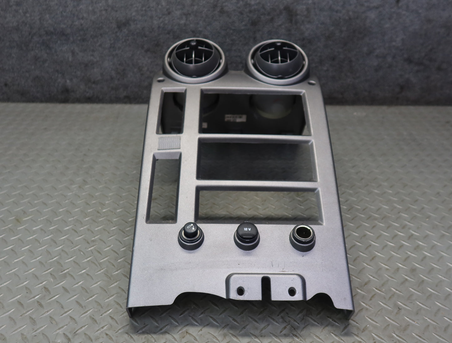 2003-2007 Hummer H2 Dash Front Center Radio Trim Bezel Cover Panel w Air Vents