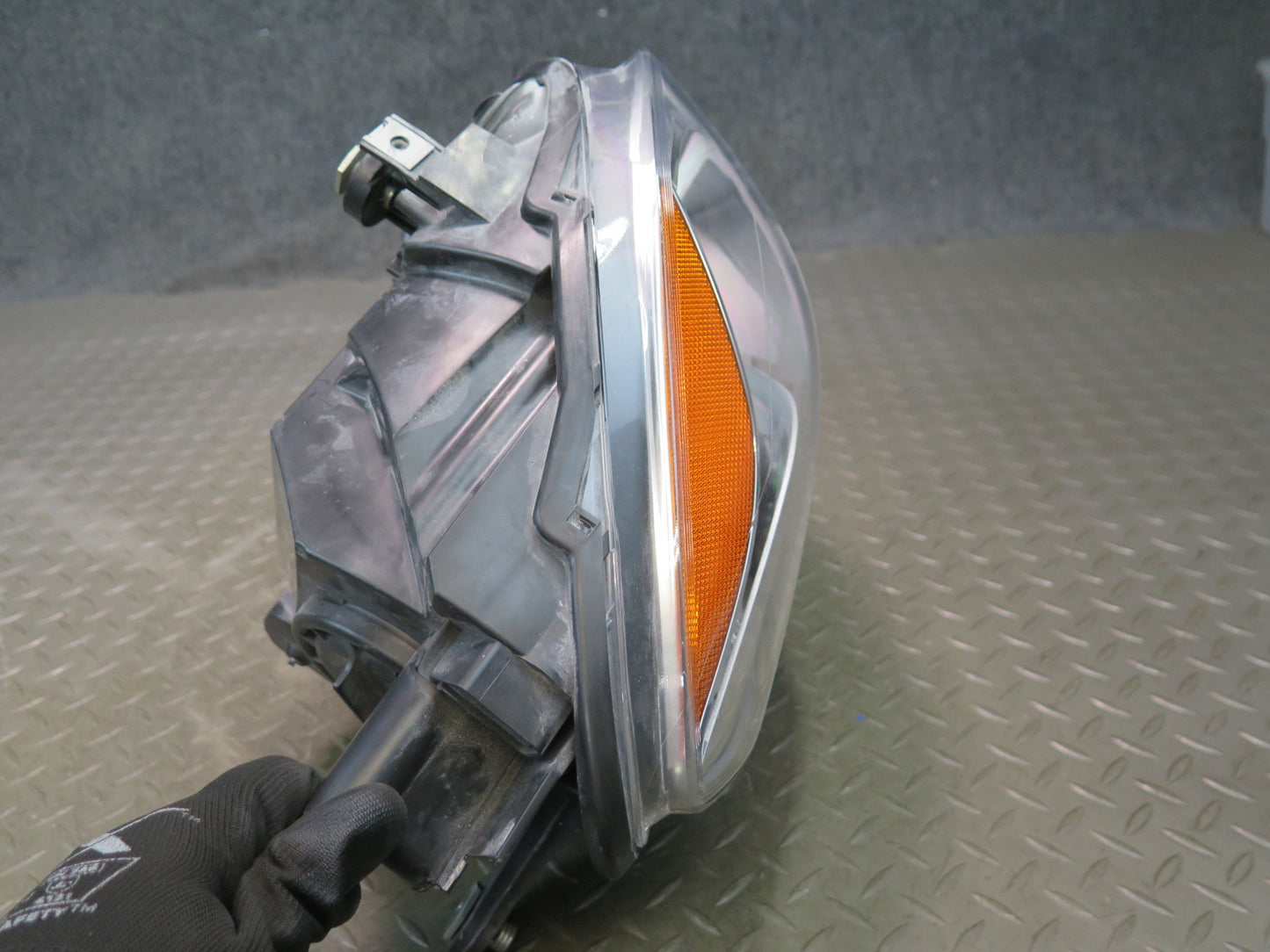 2012-2016 Mercedes R172 SLK Front Left Driver Side Halogen Headlight Lamp