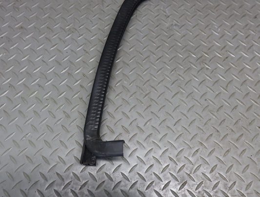 2003-2007 Hummer H2 Rear Left Door Window Channel Weatherstrip Seal Set of 3
