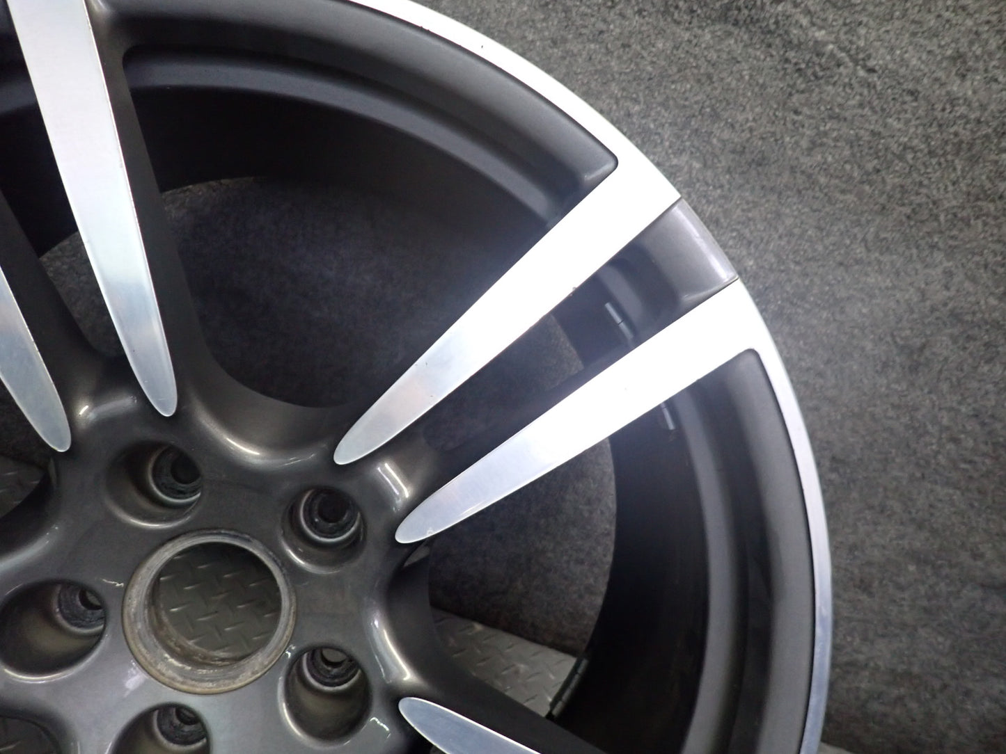2011-2018 Porsche Cayenne 958 Alloy R21" Wheel Rim 21x10J ET50 7P5601025M