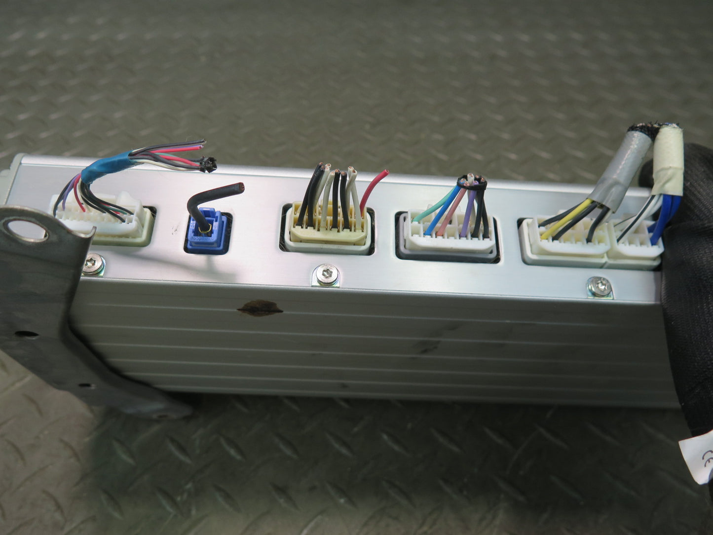 2008-2010 Lexus URJ201L LX570 Mark Levinson Audio Amplifier AMP 86280-0W190