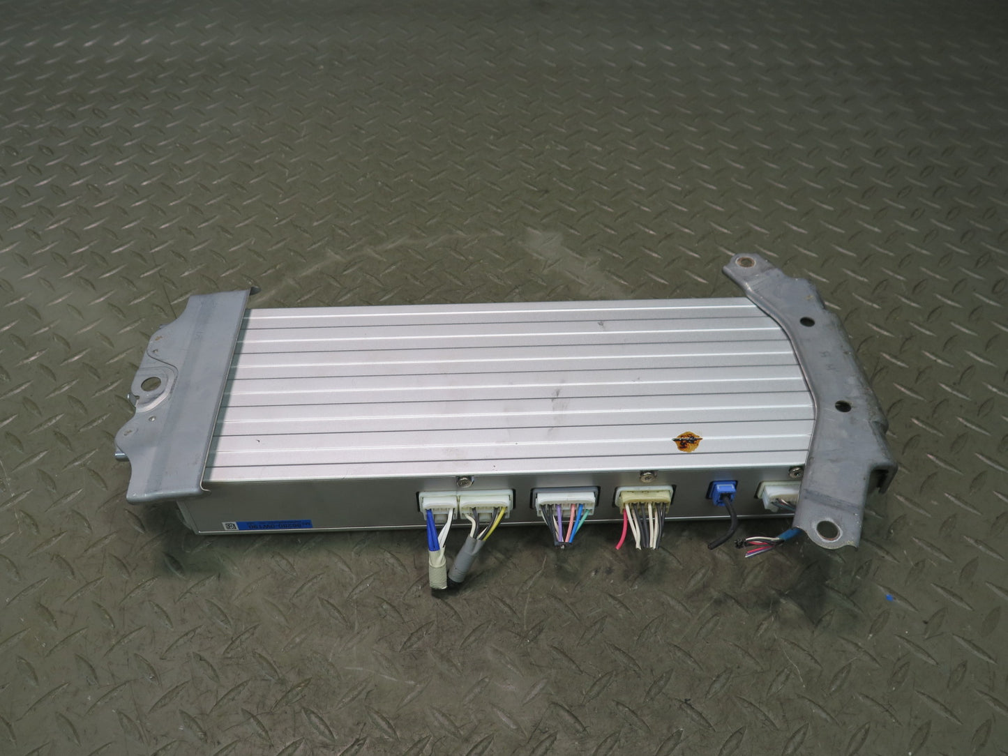 2008-2010 Lexus URJ201L LX570 Mark Levinson Audio Amplifier AMP 86280-0W190