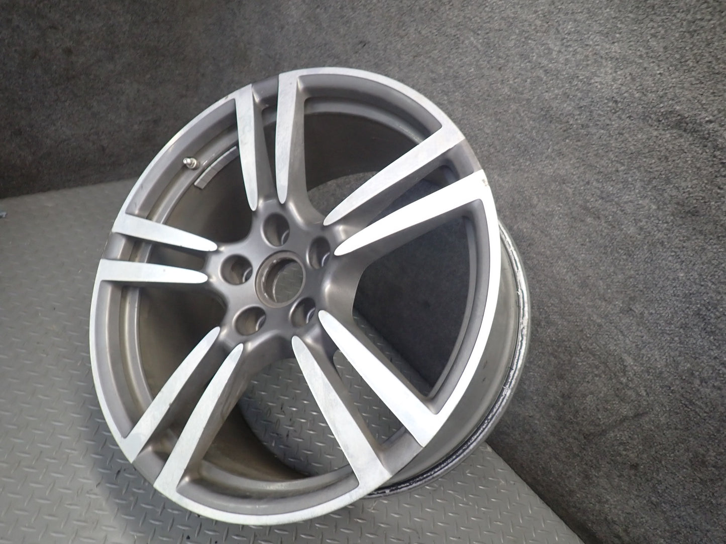 2011-2018 Porsche Cayenne 958 Alloy R21" Wheel Rim 21x10J ET50 7P5601025M