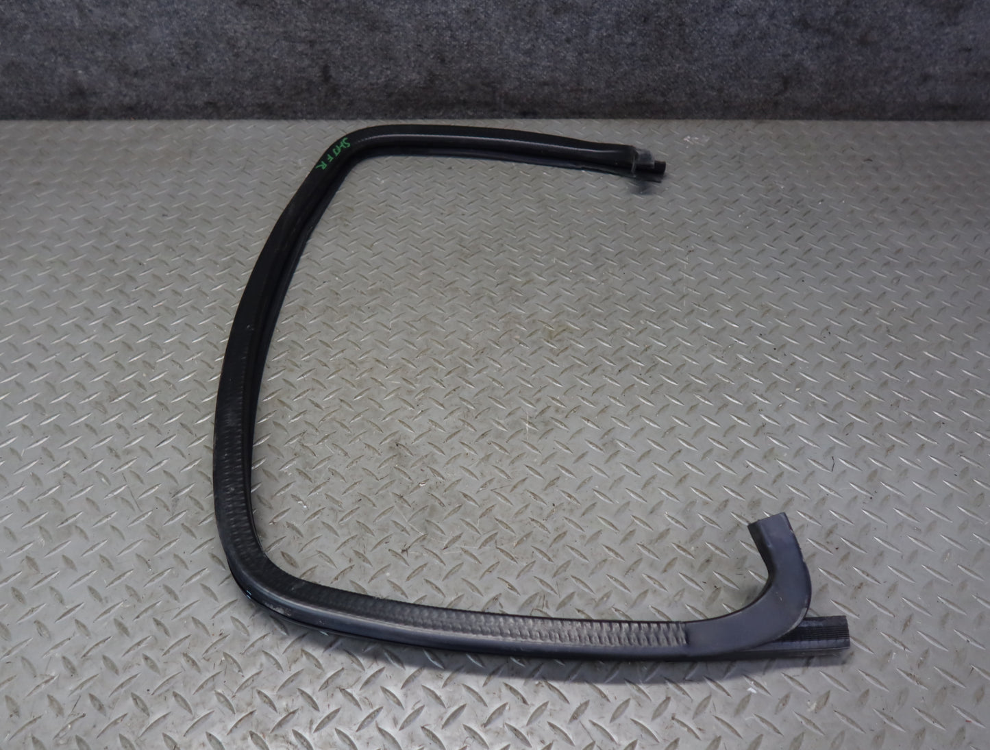 2003-2007 Hummer H2 Front Right Door Window Channel Weatherstrip Seal Set of 3