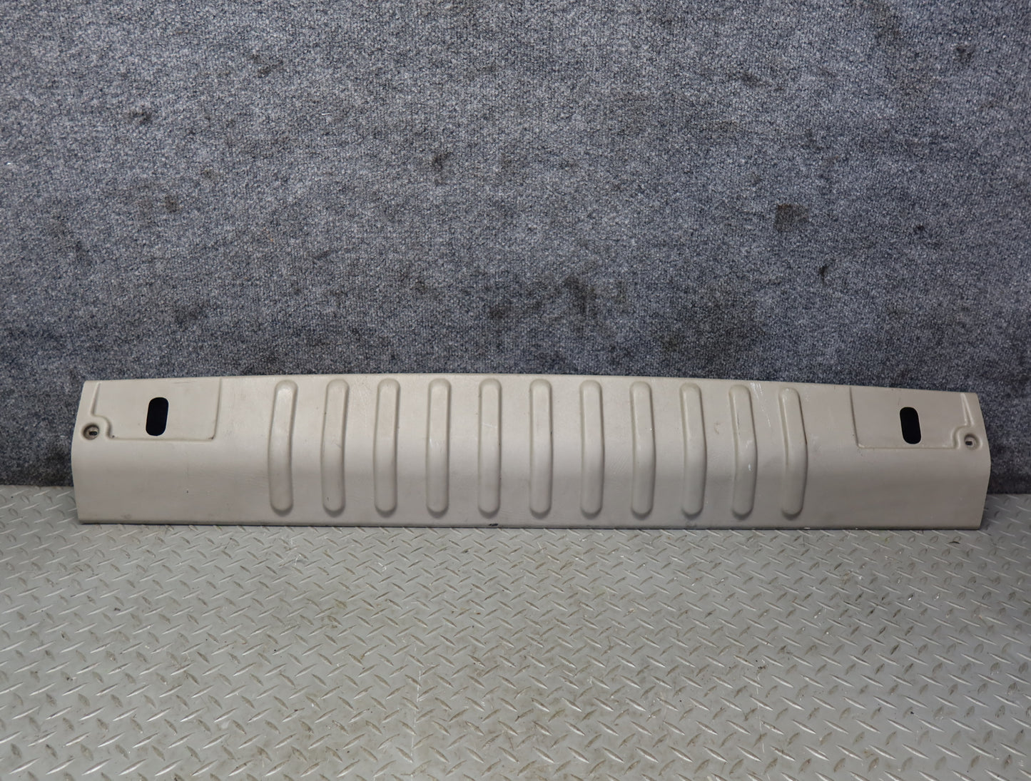2003-2007 Hummer H2 Rear Trunk Tailgate Liftgate Scuff Sill Plate Trim Panel