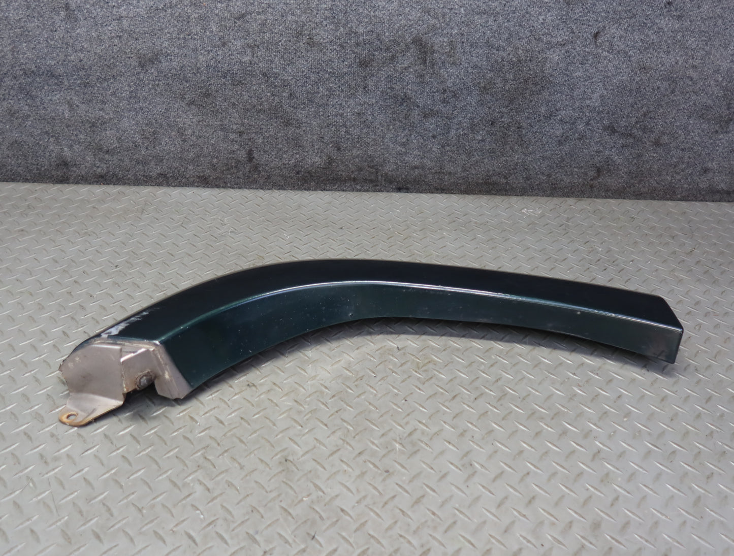 1996-1997 Lexus FZJ80L LX450 Rear Right Wheel Arch Flare Molding Trim Green