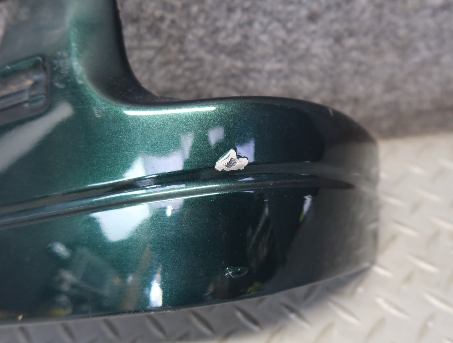 1996-1997 Lexus FZJ80L LX450 Rear Left Quarter Trim Panel Molding Green