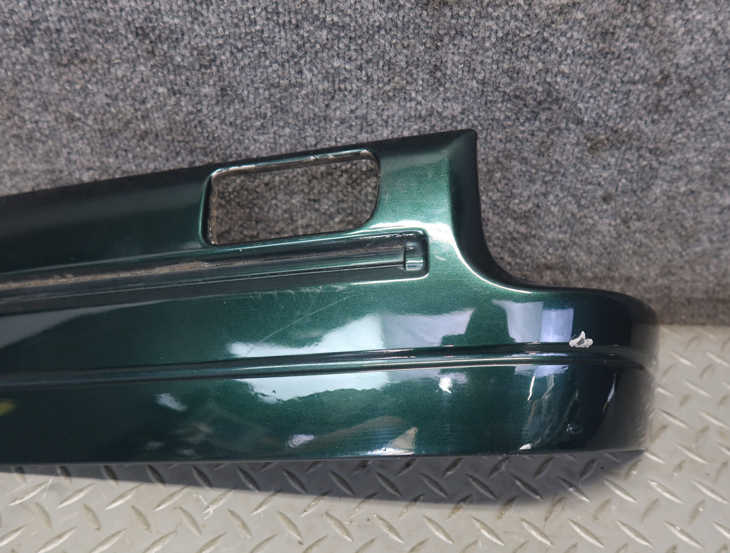 1996-1997 Lexus FZJ80L LX450 Rear Left Quarter Trim Panel Molding Green