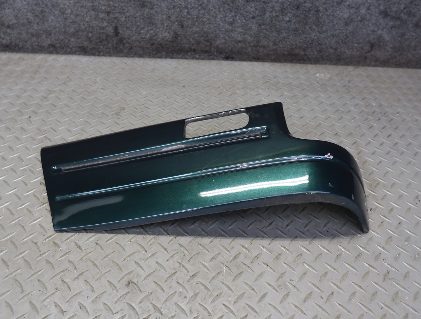 1996-1997 Lexus FZJ80L LX450 Rear Left Quarter Trim Panel Molding Green