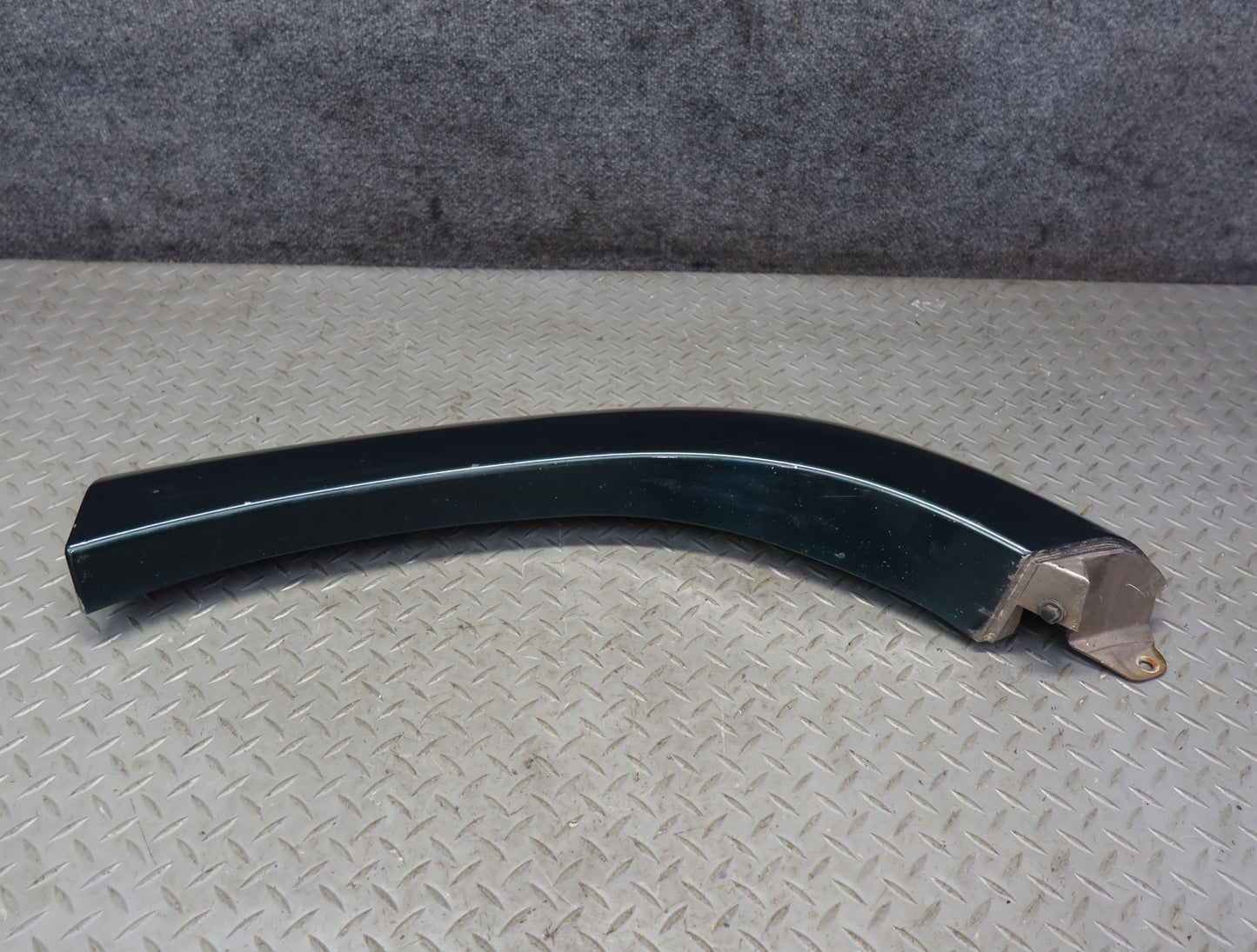 1996-1997 Lexus FZJ80L LX450 Rear Left Wheel Arch Flare Molding Trim Panel Green