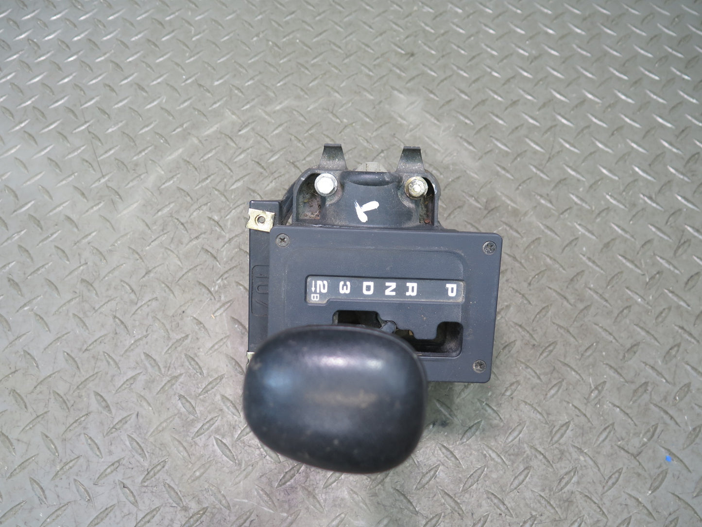 86-89 Mercedes R107 560SL A/T Automatic Transmission Shifter Selector OEM