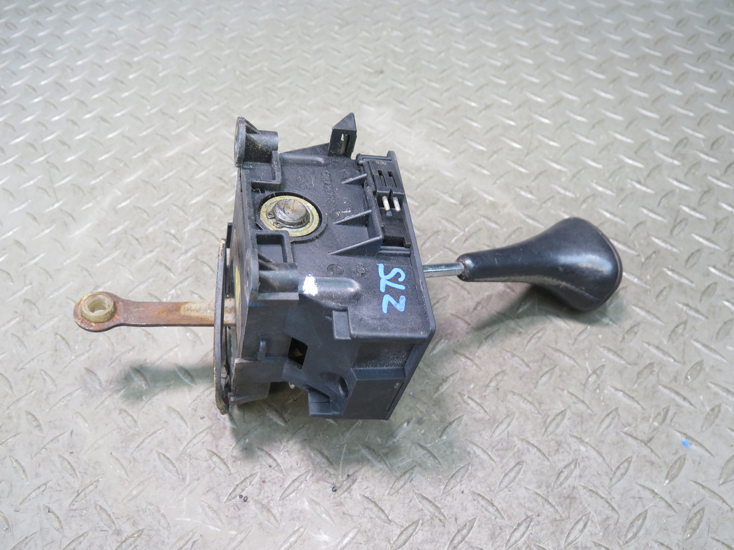 86-89 Mercedes R107 560SL A/T Automatic Transmission Shifter Selector OEM