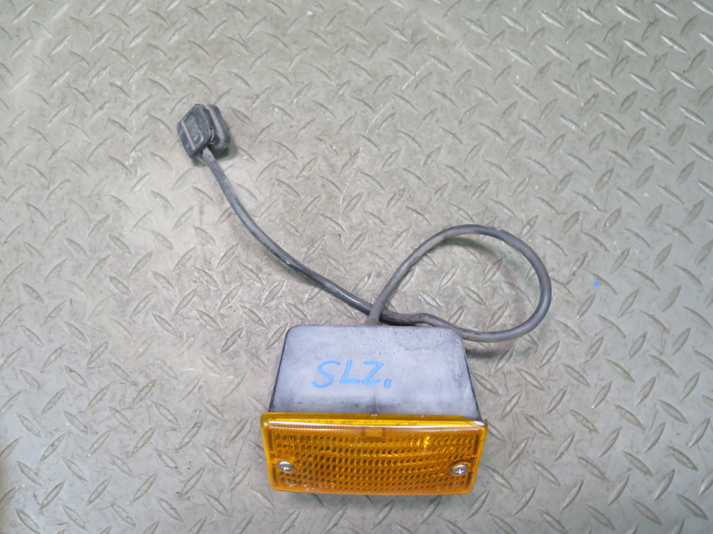 73-89 Mercedes R107 Set of 2 Front Bumper Left & Right Turn Signal Light OEM