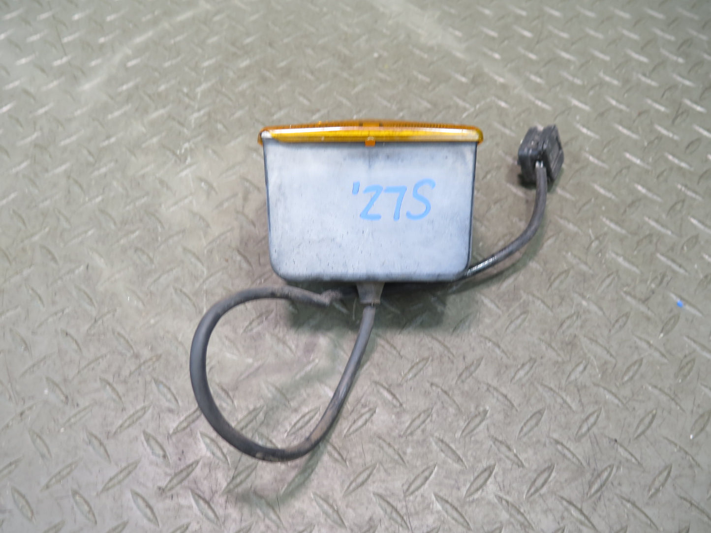 73-89 Mercedes R107 Set of 2 Front Bumper Left & Right Turn Signal Light OEM