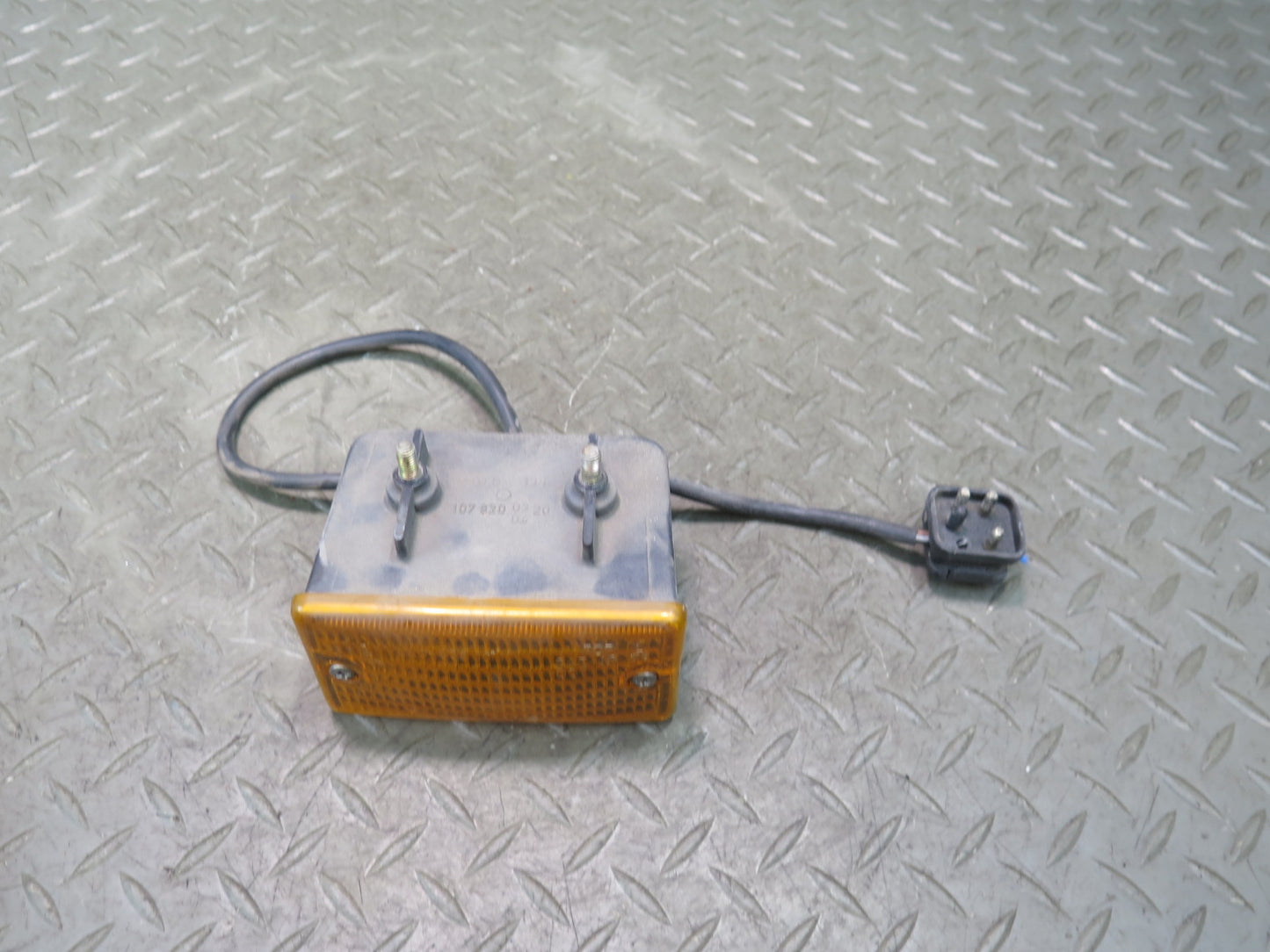 73-89 Mercedes R107 Set of 2 Front Bumper Left & Right Turn Signal Light OEM