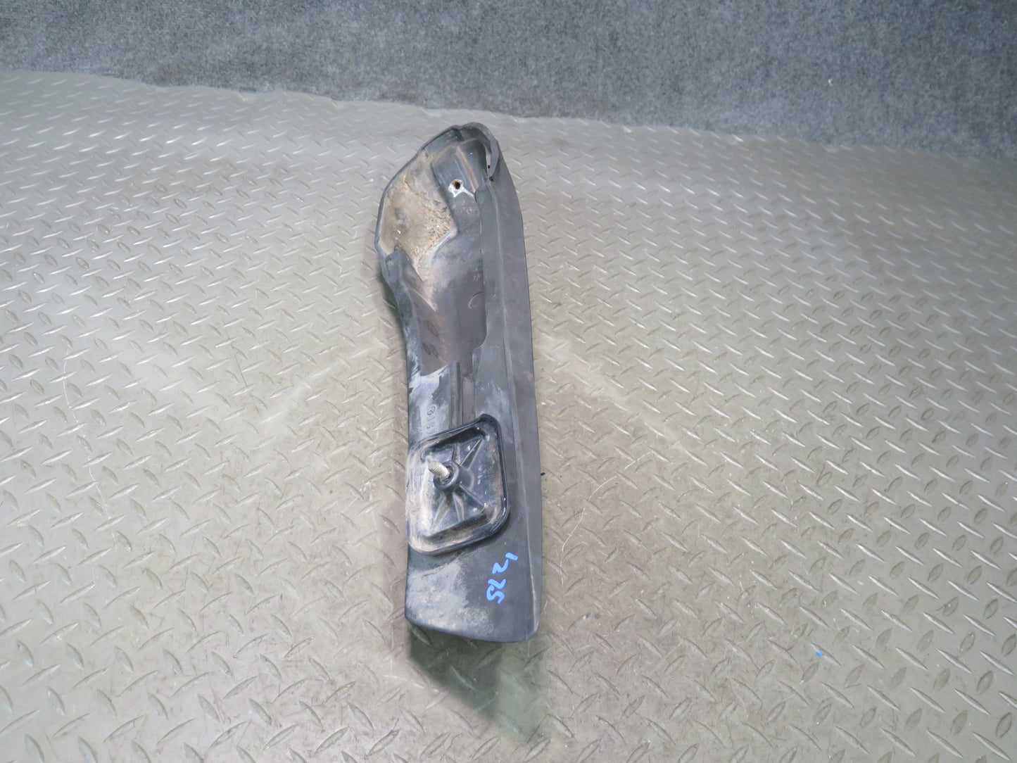 73-89 Mercedes R107 Front Bumper Left & Right Extension Rubber END Pad OEM