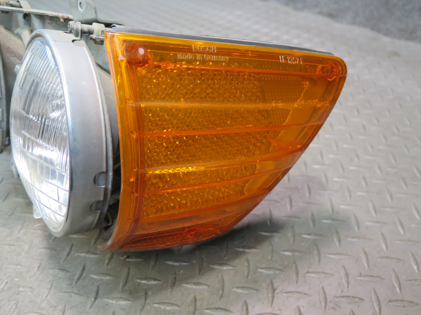 86-89 Mercedes R107 560SL Front Left Halogen Headlight Lamp OEM