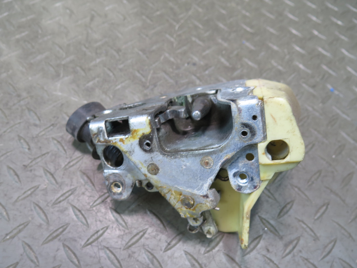 86-89 Mercedes R107 560SL Front Left Driver Door Lock Latch OEM