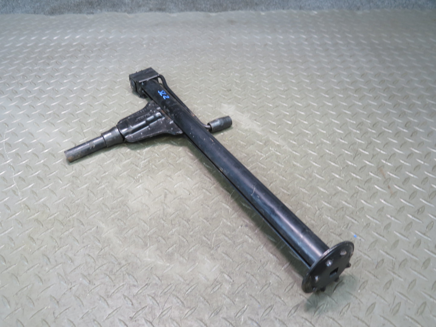 73-89 Mercedes R107 Sl-class Emergency Spare Tire Lift Jack 1075830115 OEM