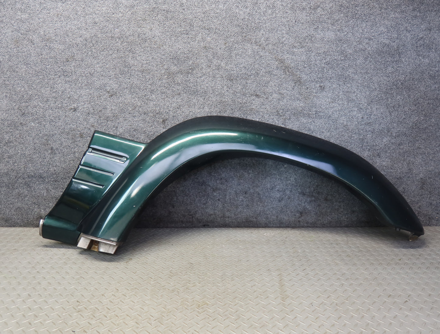 96-97 Lexus FZJ80L LX450 Front Right Fender Wheel Arch Molding Panel Defected