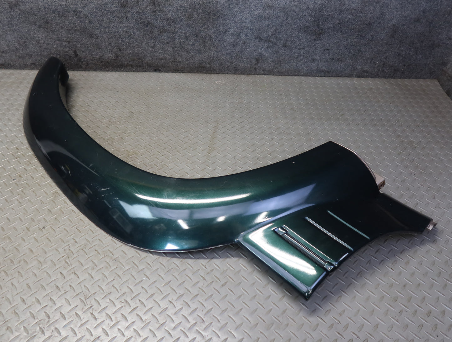 96-97 Lexus FZJ80L LX450 Front Right Fender Wheel Arch Molding Panel Defected