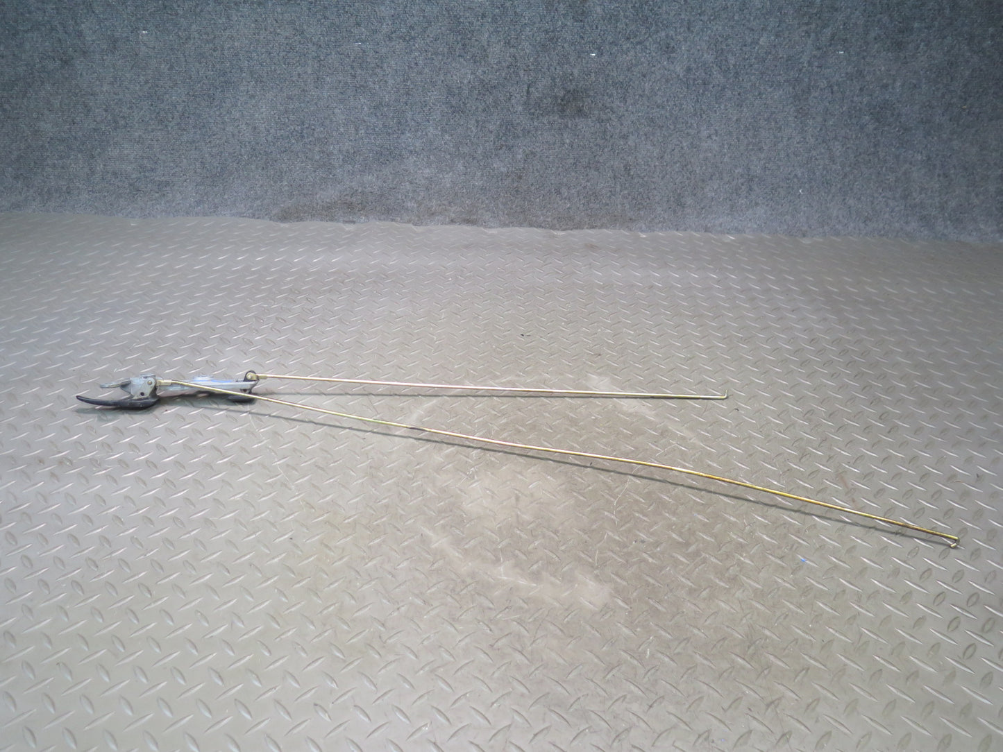 86-89 Mercedes R107 560SL Left Driver Door Interior Inner Handle w Rod OEM