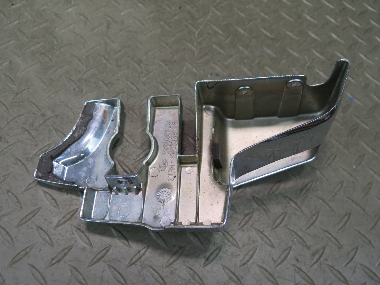 73-89 Mercedes R107 Convertible B Pillar TOP Hinge Latch Chrome Cover Set OEM