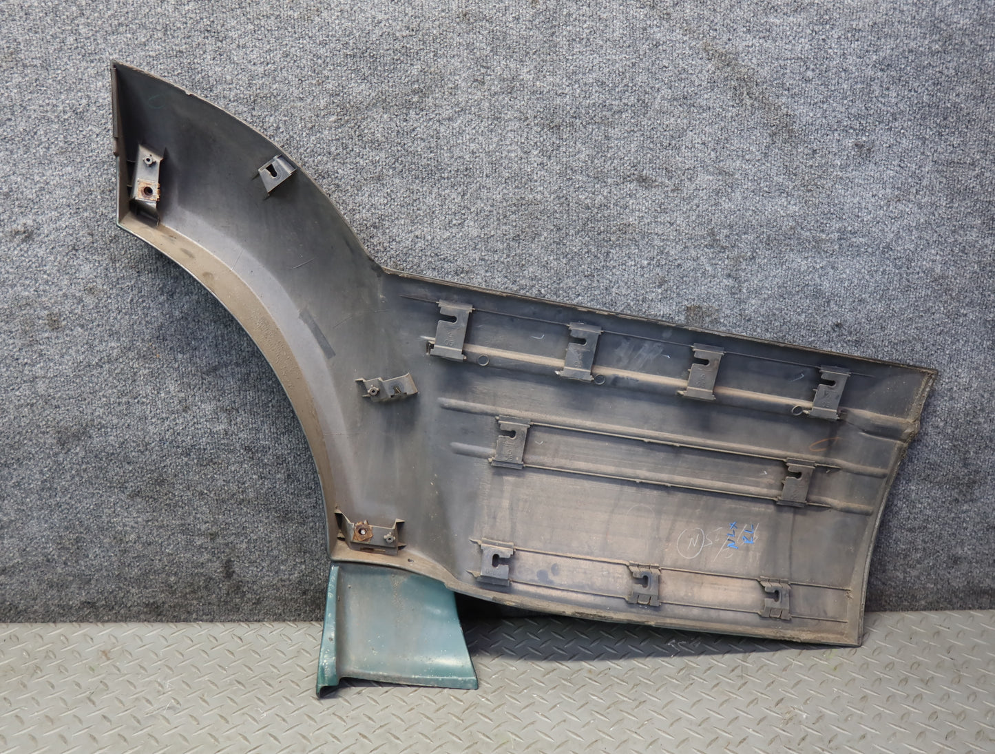 96-97 Lexus FZJ80L LX450 Rear Left Door Wheel Arch Molding Trim Panel Green