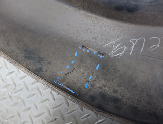 96-97 Lexus FZJ80L LX450 Front Left Fender Wheel Arch Molding Panel Defected