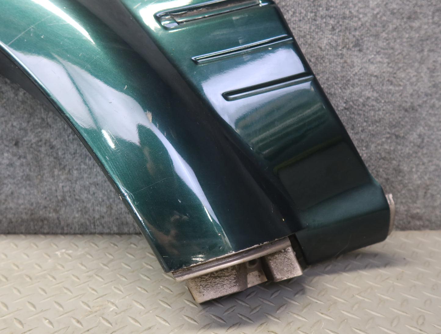 96-97 Lexus FZJ80L LX450 Front Left Fender Wheel Arch Molding Panel Defected