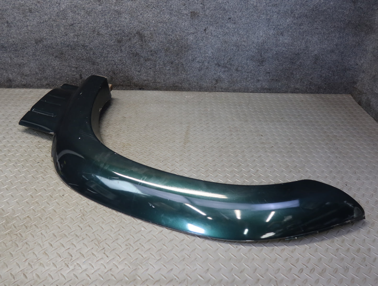 96-97 Lexus FZJ80L LX450 Front Left Fender Wheel Arch Molding Panel Defected