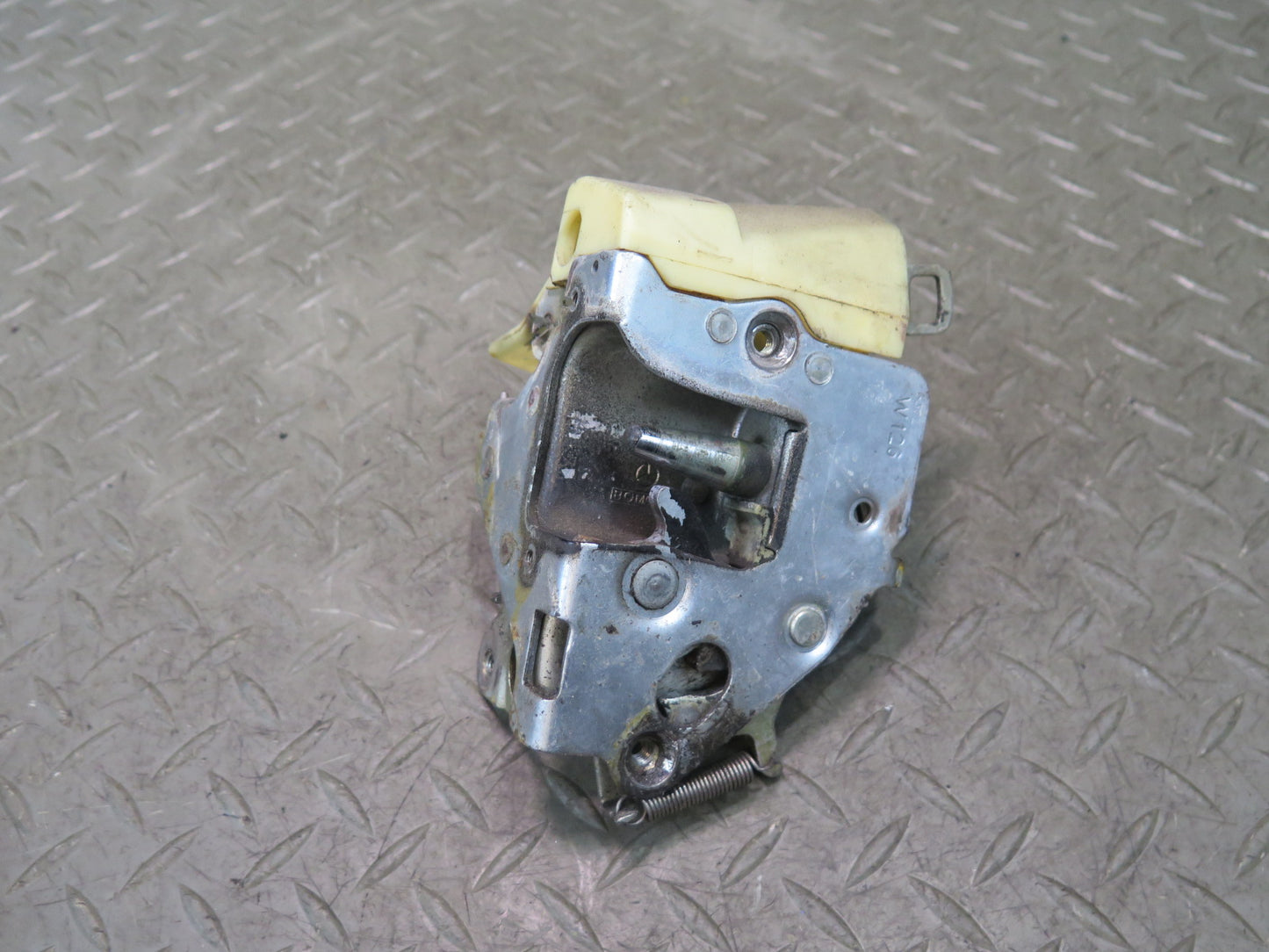 86-89 Mercedes R107 560SL Front Right Passenger Door Lock Latch OEM