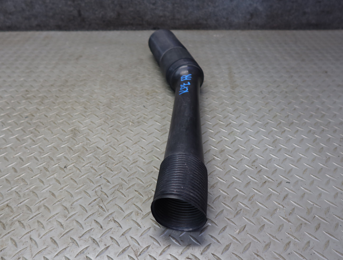 85-91 Porsche 928 S 5.0L Left & Right Air Intake Inlet Duct Hose Pipe Tube Set